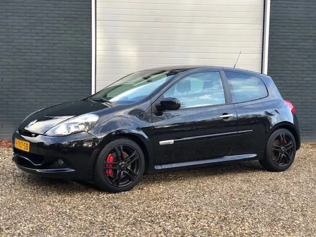 Renault Clio 2.0 RS 200 pk